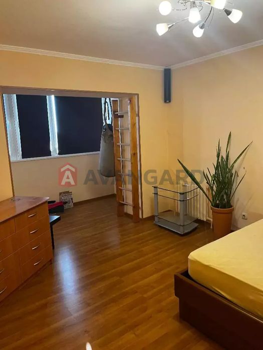 Сдам 1 комнатную квартиру Красный камень (Покровский, Парус)!