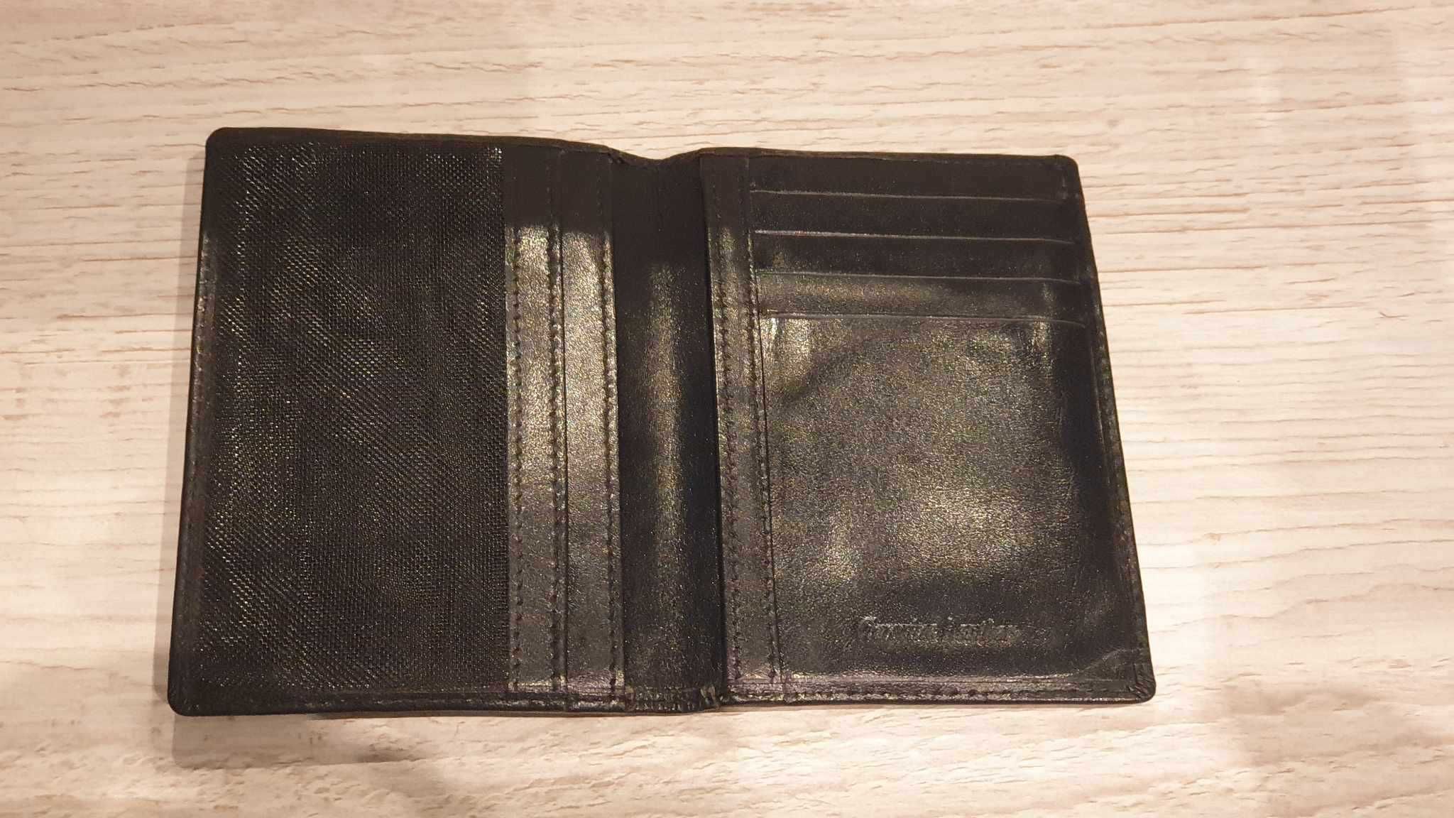 Etui na karty skórzane REVIO portfel elegancka galanteria Czarne