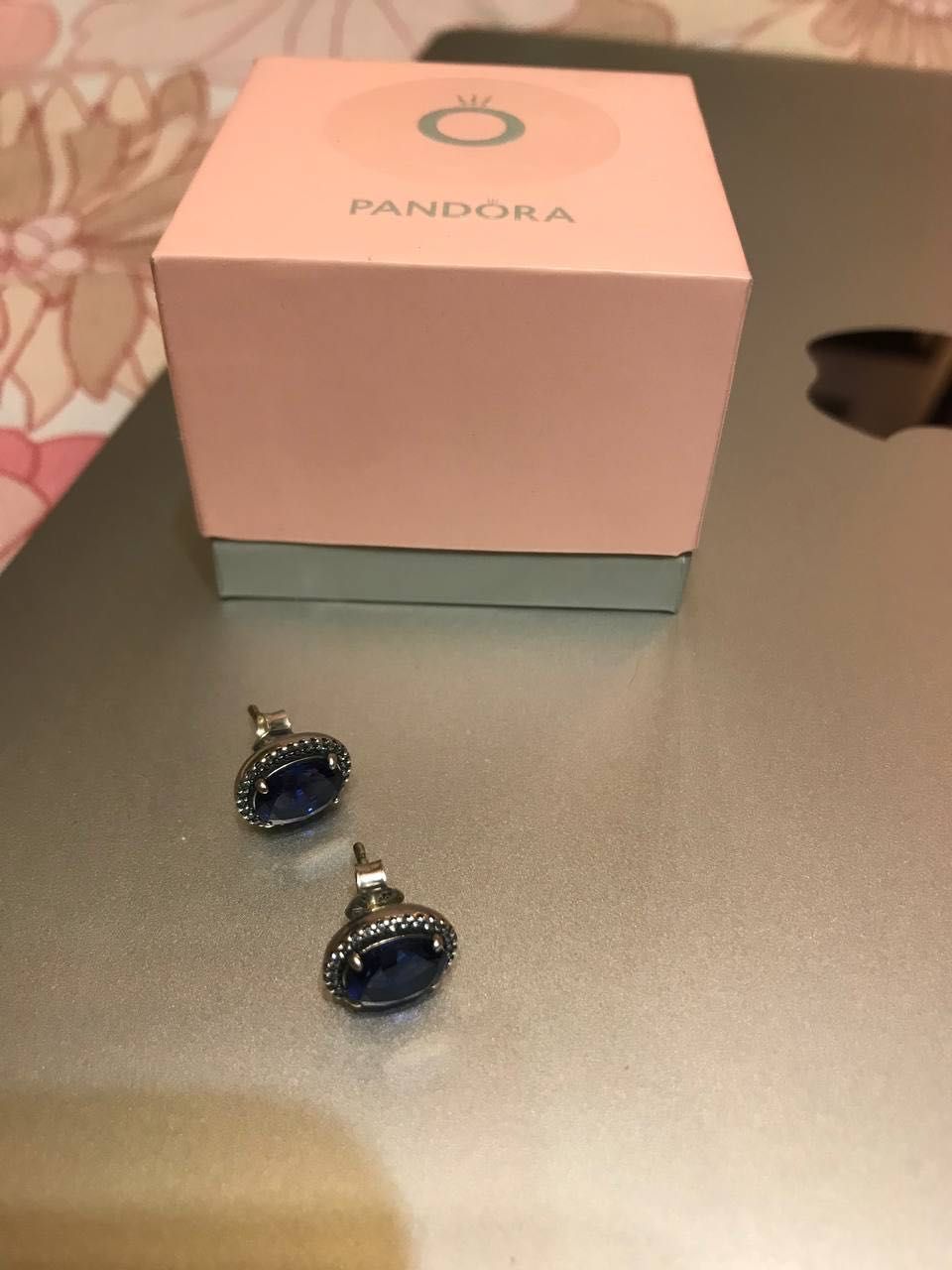 Сережки від Pandora