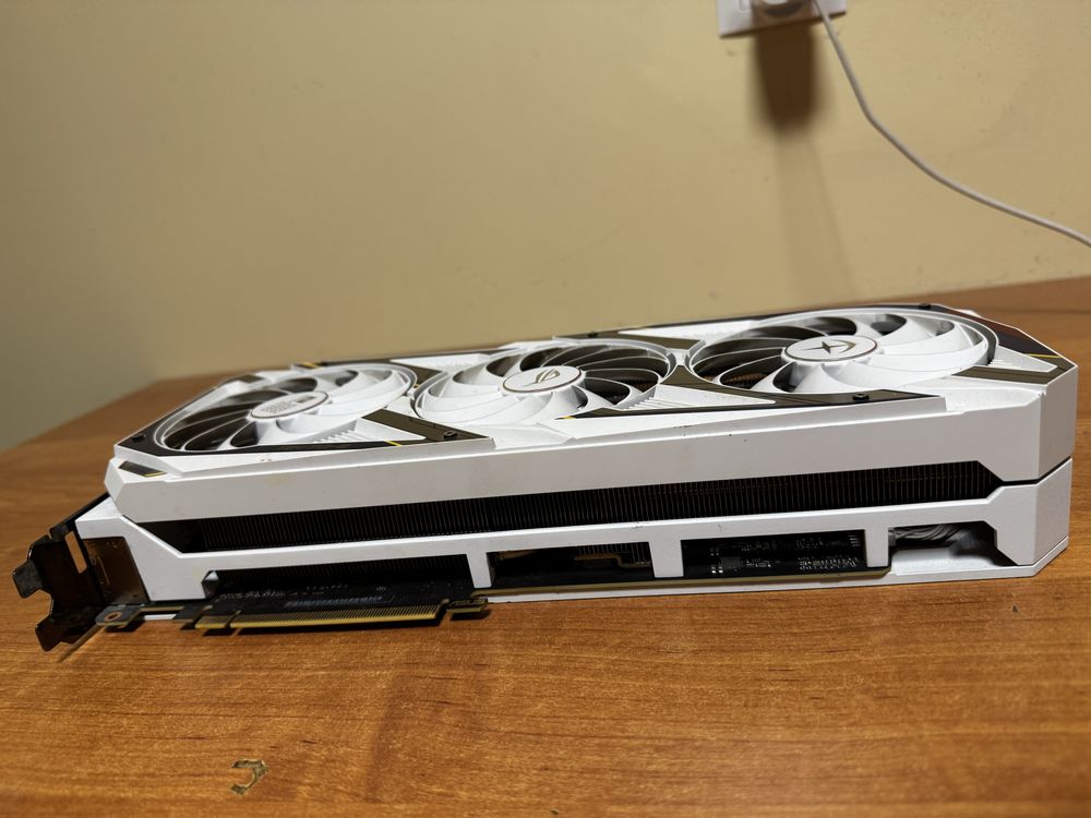 RTX 3080 Asus Rog Strix