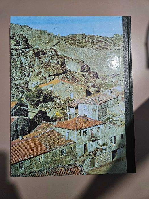 Livro "Por terras de Portugal" de Selecções do Readers Digest