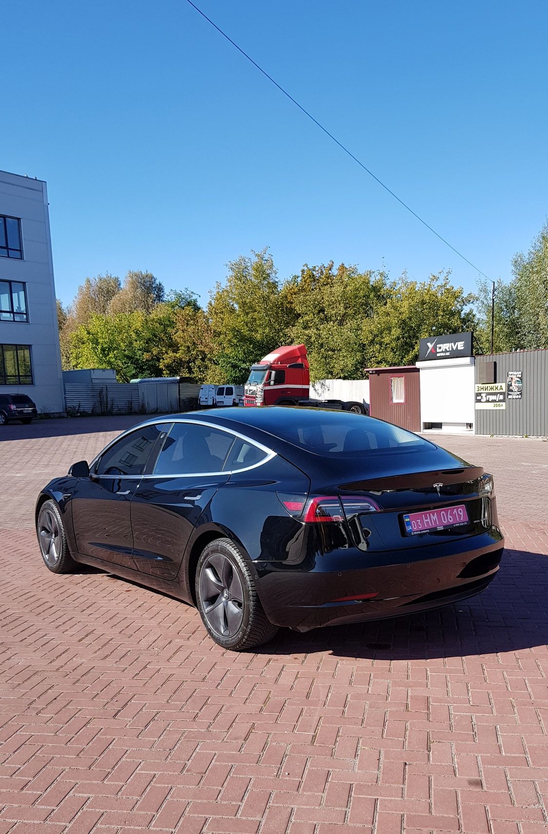 Tesla model 3 long range