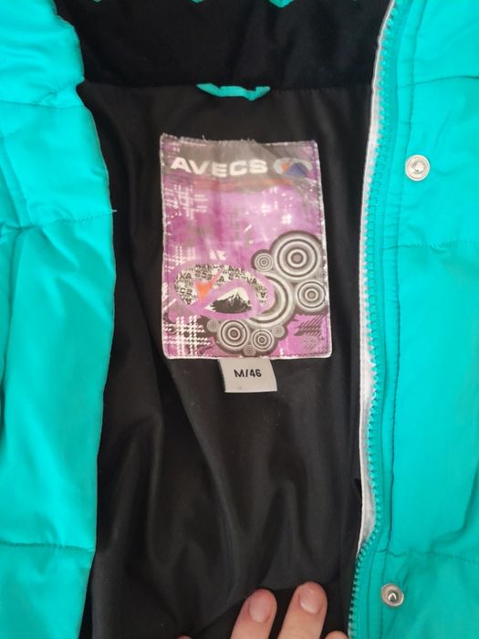 Зимова жіноча куртка