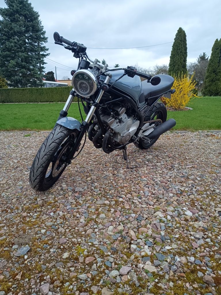 Yamaha xj 600 cafe racer