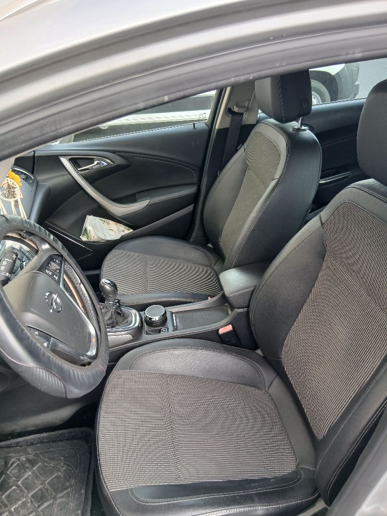 Opel Astra 1.7 diesel 130 cv