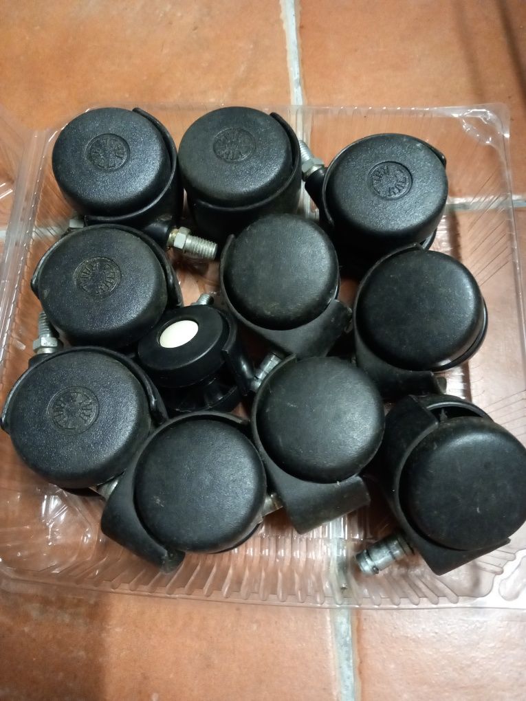 Rodízios de rosca ou encaixe