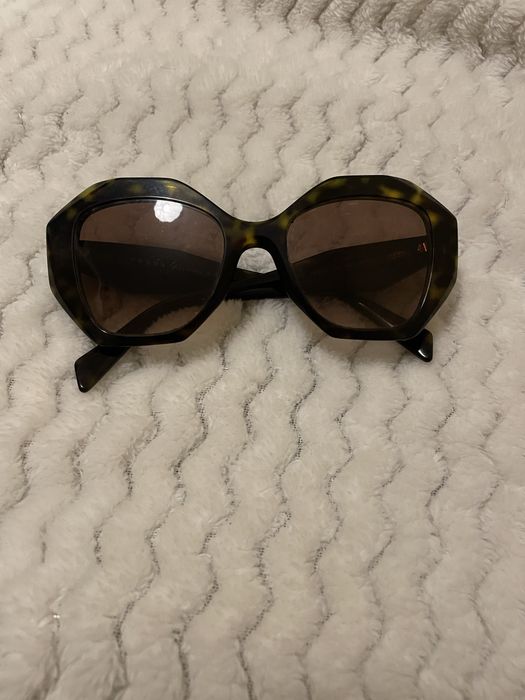 Oculos de sol Prada