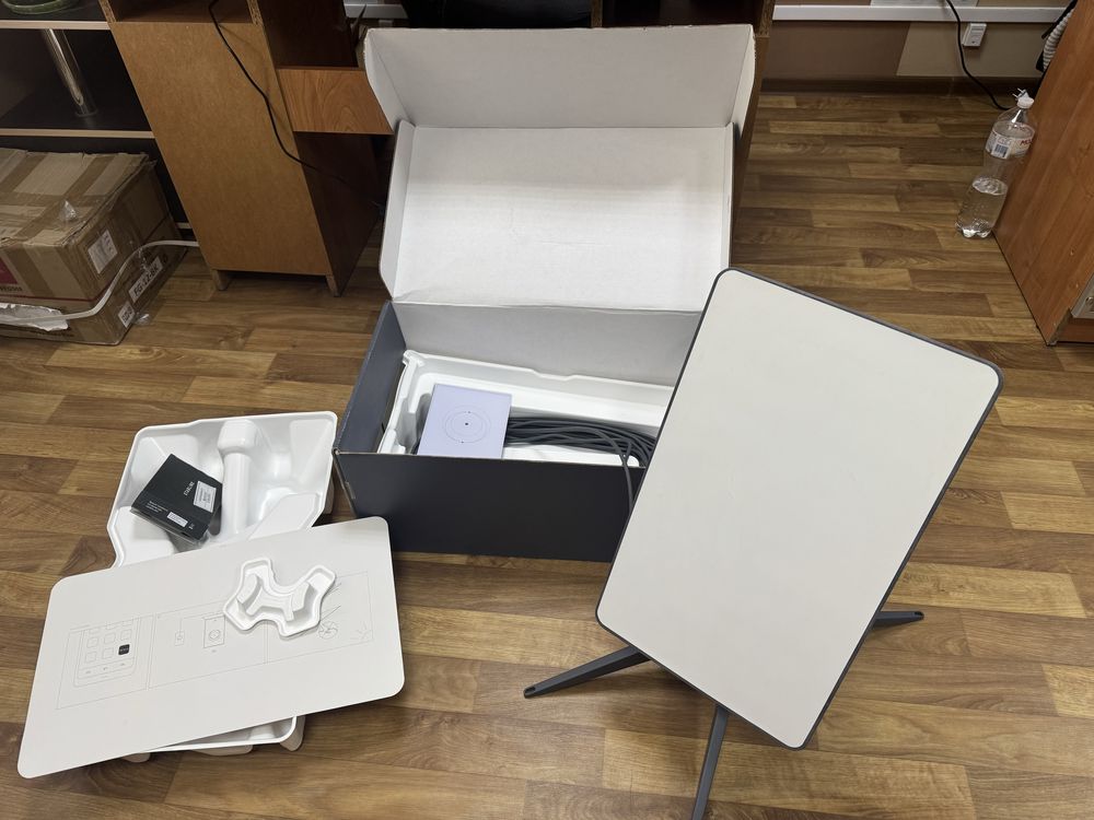 Starlink Internet Kit UTA-212 + UTR-211
