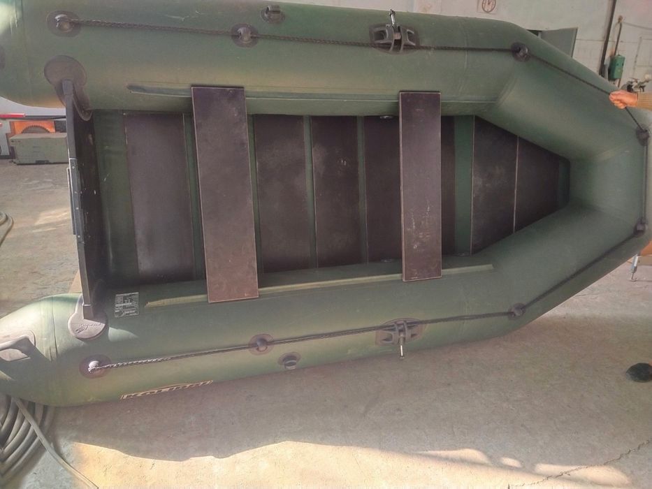 Лодка Kolibri KM-330