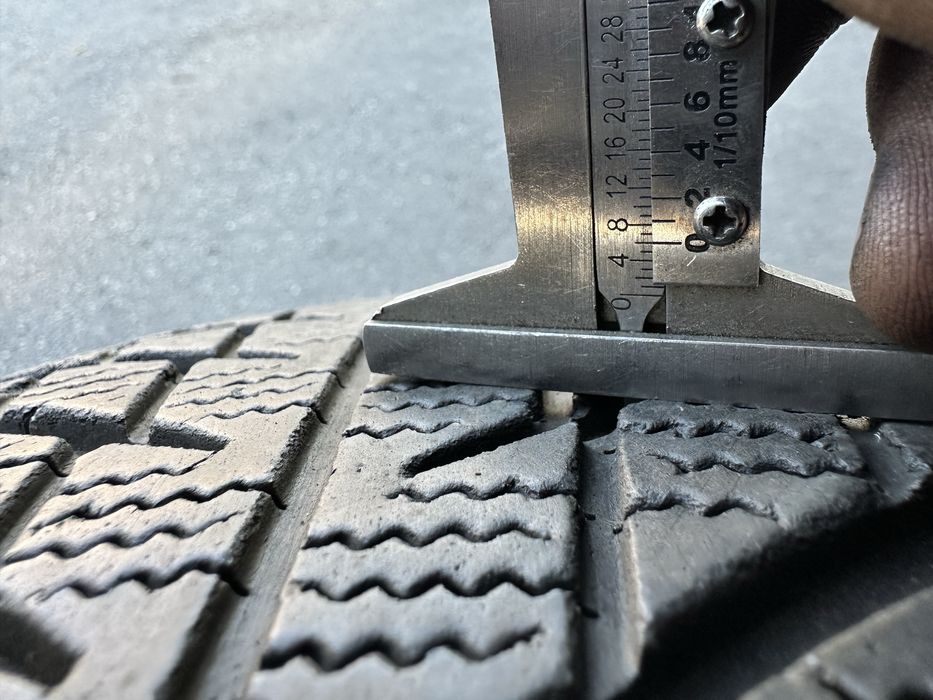 Шини 205 55 16 91H Bridgestone Blizzak LM001 пара