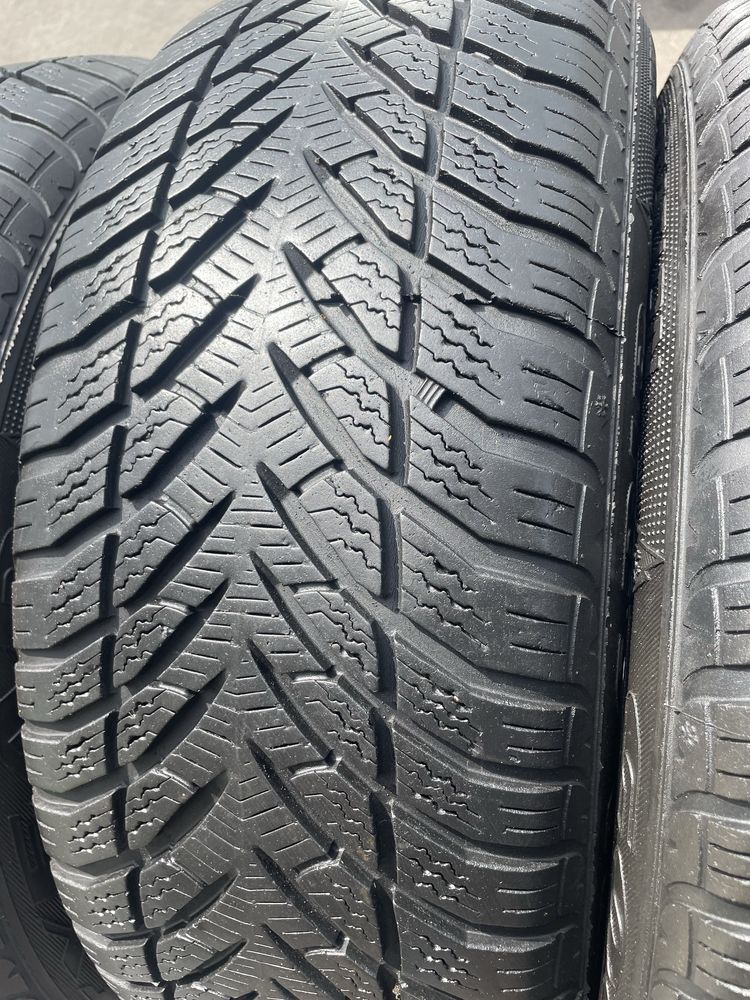 205/60/16 goodyear gw3