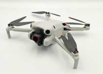 DJI Mini 4 Pro Fly More Combo + dodatki – stan jak nowy!