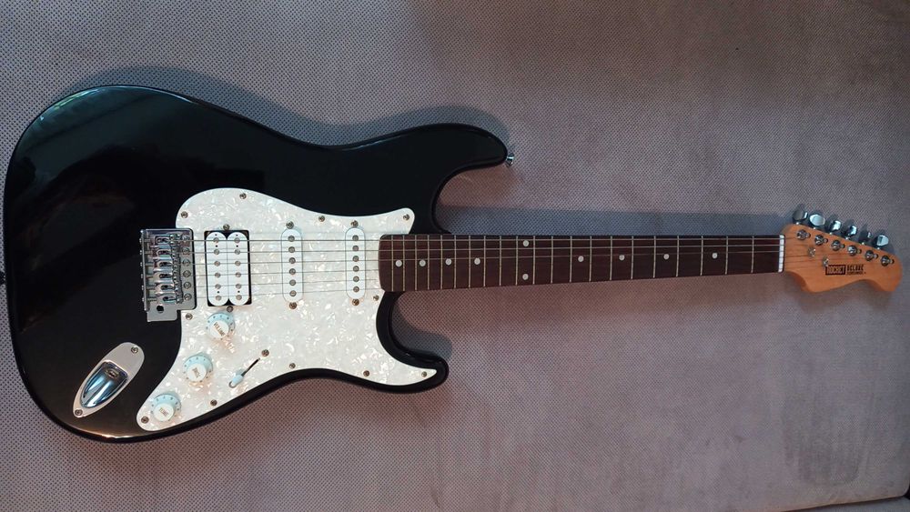 Gitara elektryczna ROCKET DeLuxe by MARSHALL