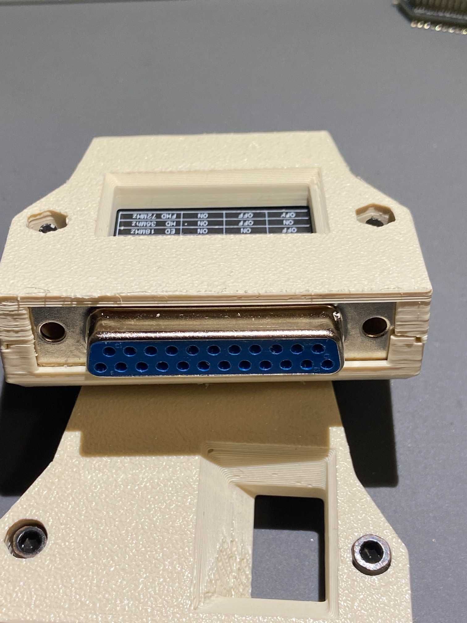 Amiga RGB2VGA buforowany z filtrem
