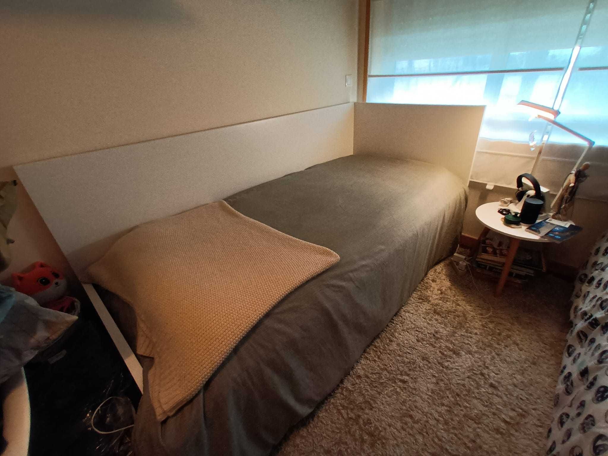 Cama FLAXA do Ikea