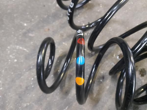 Mola de suspensão trás direita PEUGEOT 2008 I (CU_)