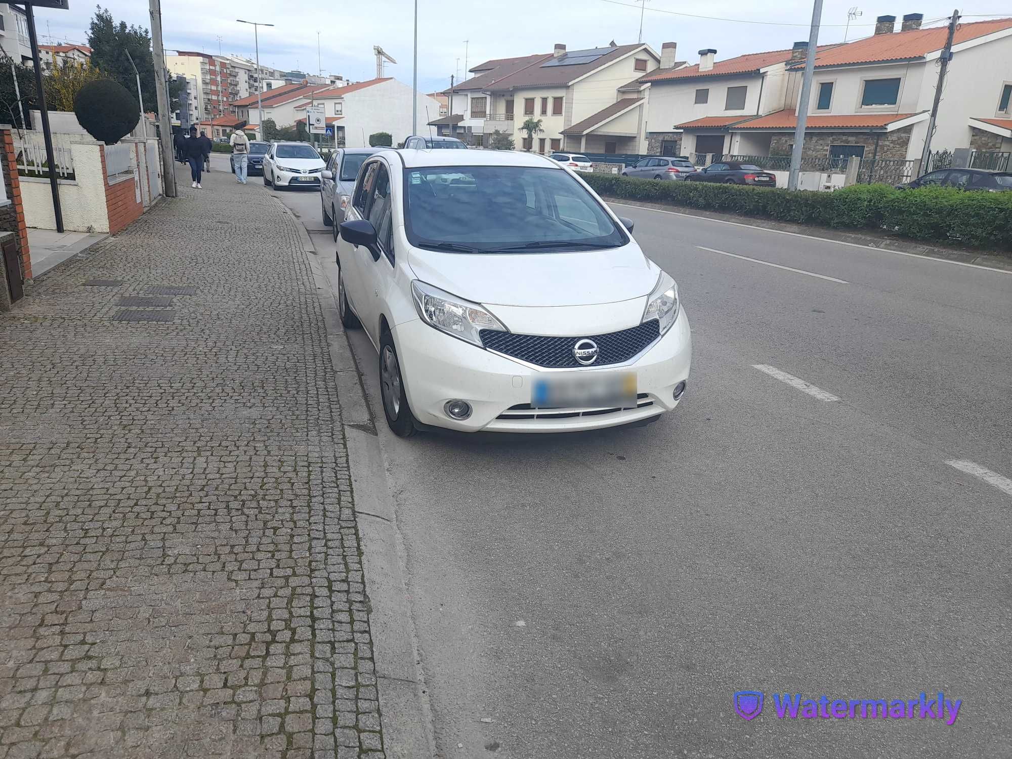 carro usado em bom estado de conservação