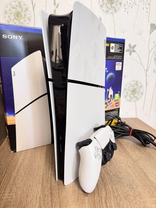 Продам Sony PlayStation Ps5 Slim Digital Edition 1Tb