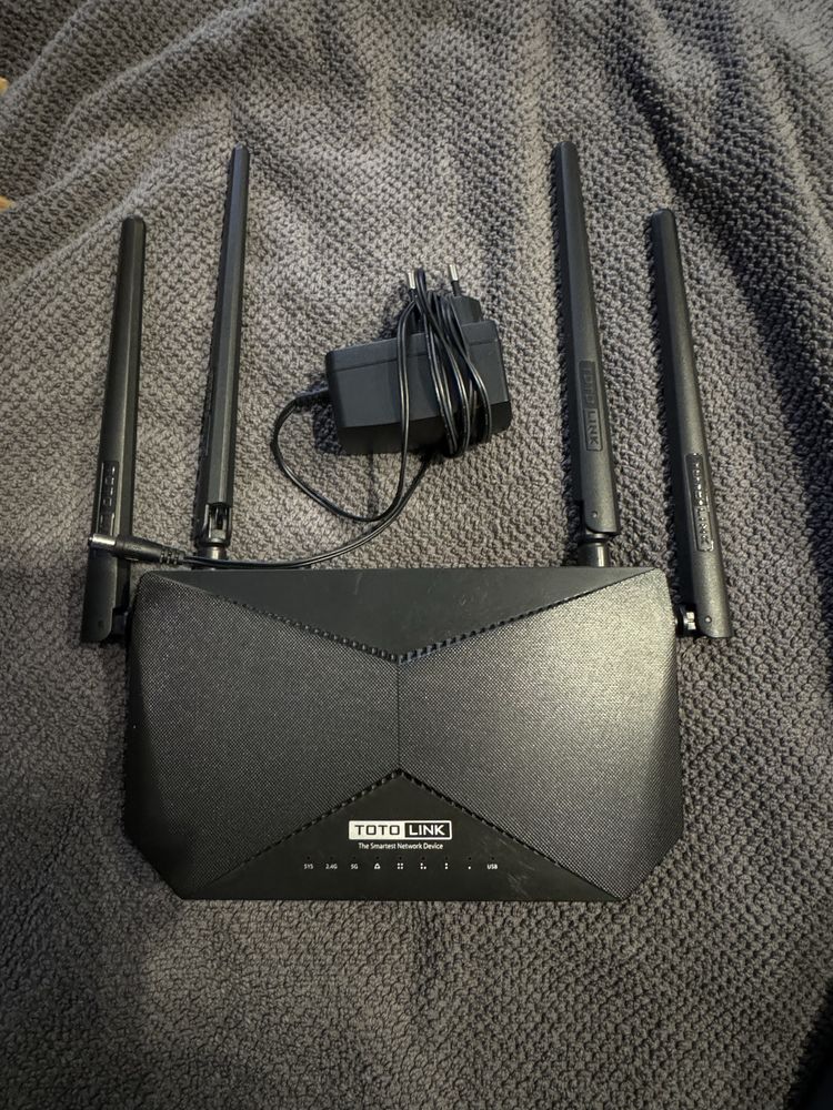 Роутер TOTOLINK A3002RU AC1200 Wireless Dual Band Gigabit Router.