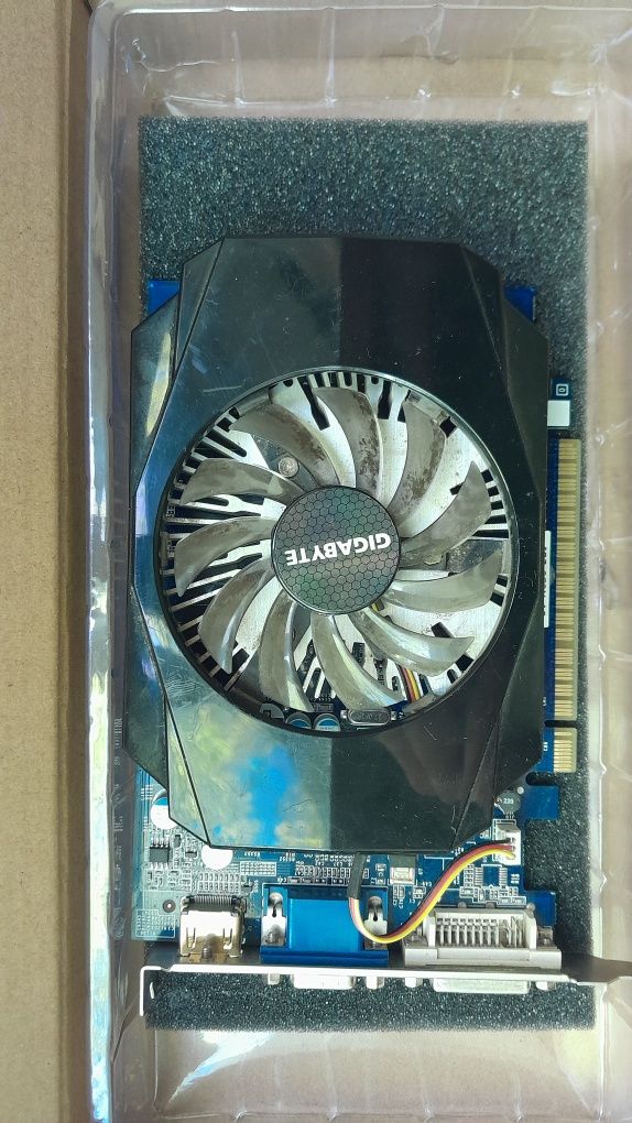 Відеокарта GT 640 2 ГБ, GIGABYTE GV-N630-2GI