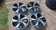 oryginalne felgi aluminiowe 18 Toyota RAV4 z czujnikami ciśnienia opon