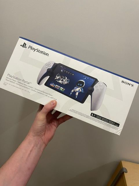 PS Portal + Etui Spigen Rugged Armor Pro – fabrycznie nowe!