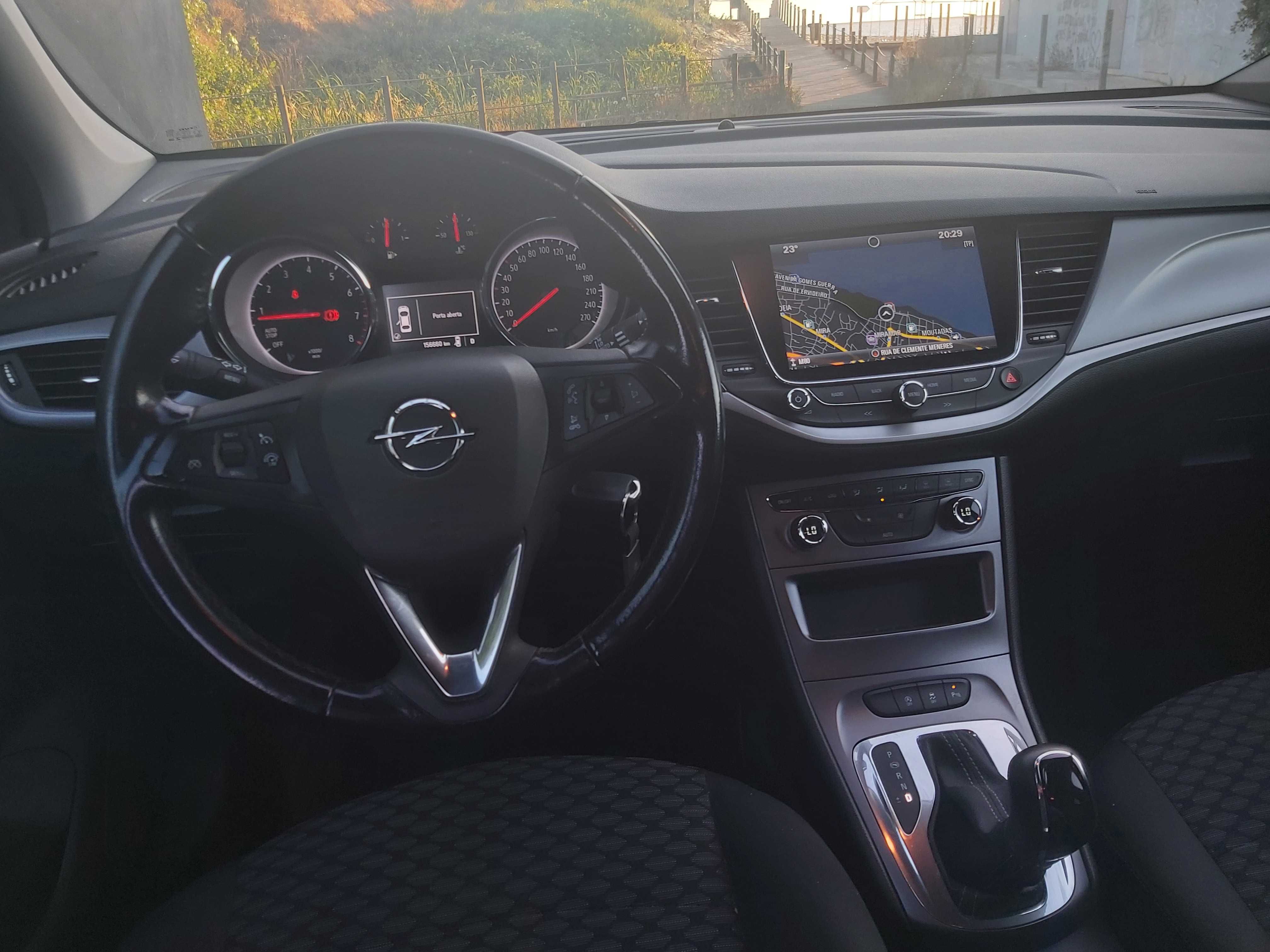 Opel Astra Sports Tourer Caixa Automática - Nacional 2019