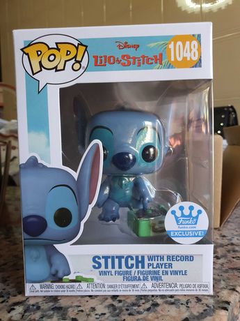 Funko Pop Stitch with record player 1048 MINT