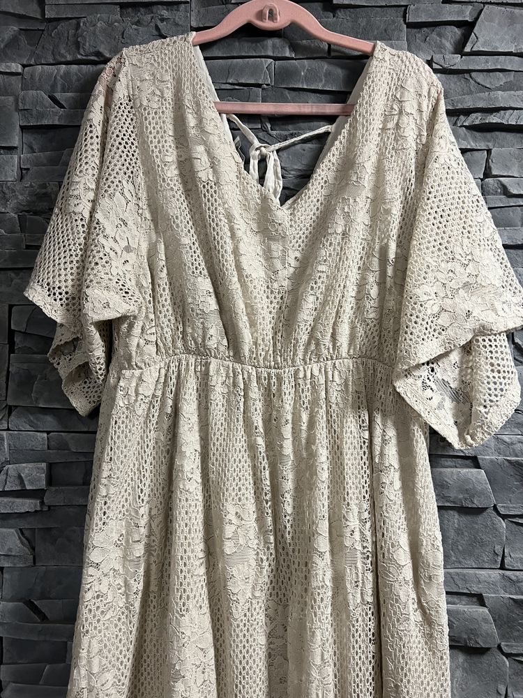 Sukienka boho , koronka beż