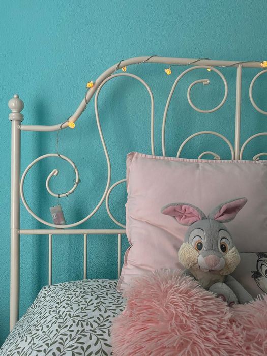 Cama de ferro branca Ikea