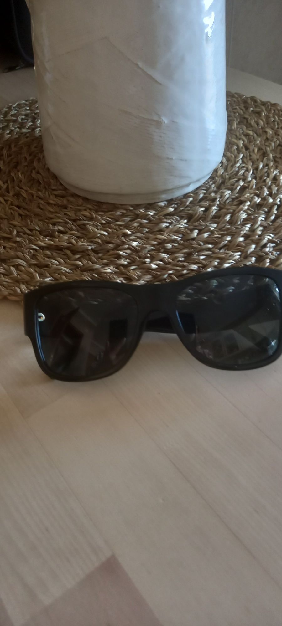 Oculos sol Versage novos