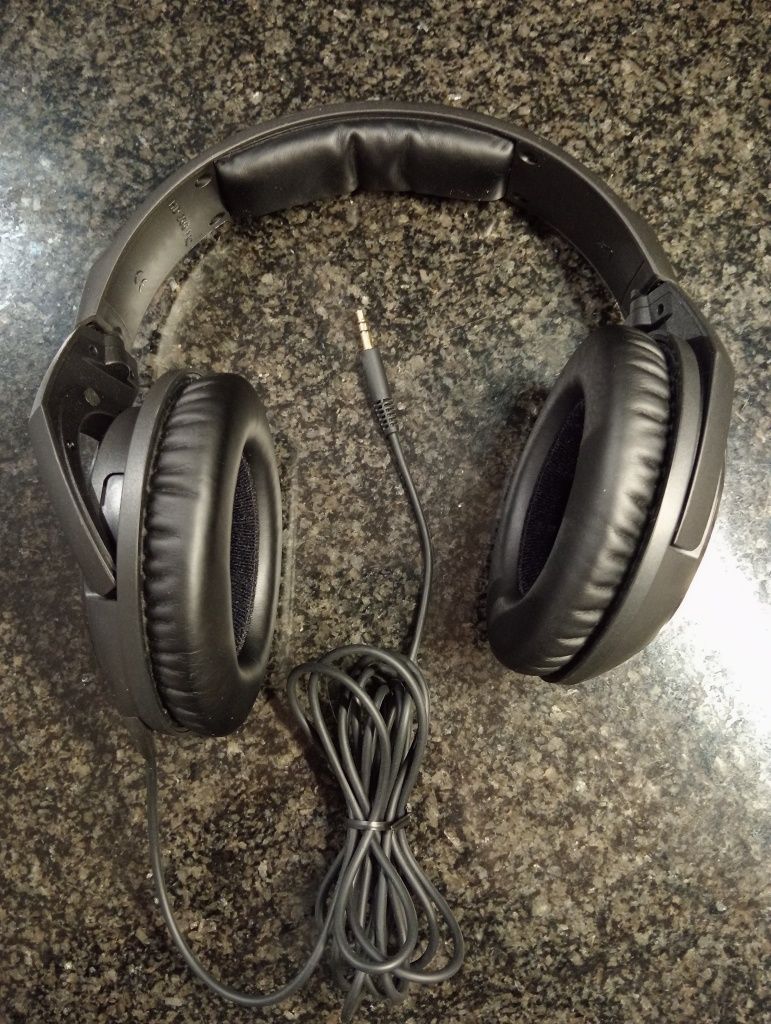 Auscultadores Sennheiser HD-200 Pro (NOVOS)
