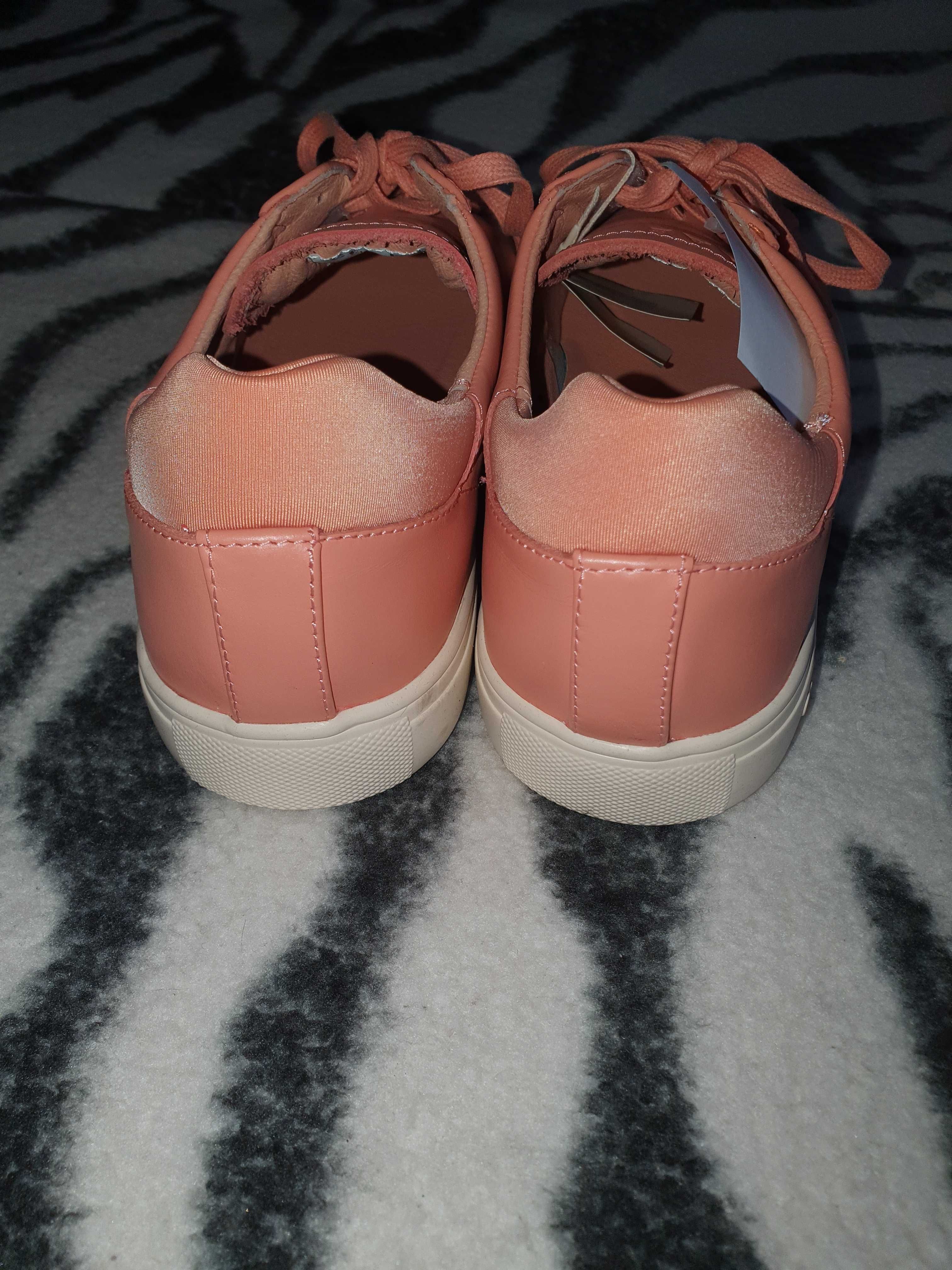 Męskie łososiowe skórzane sneakersy Clae - nowe