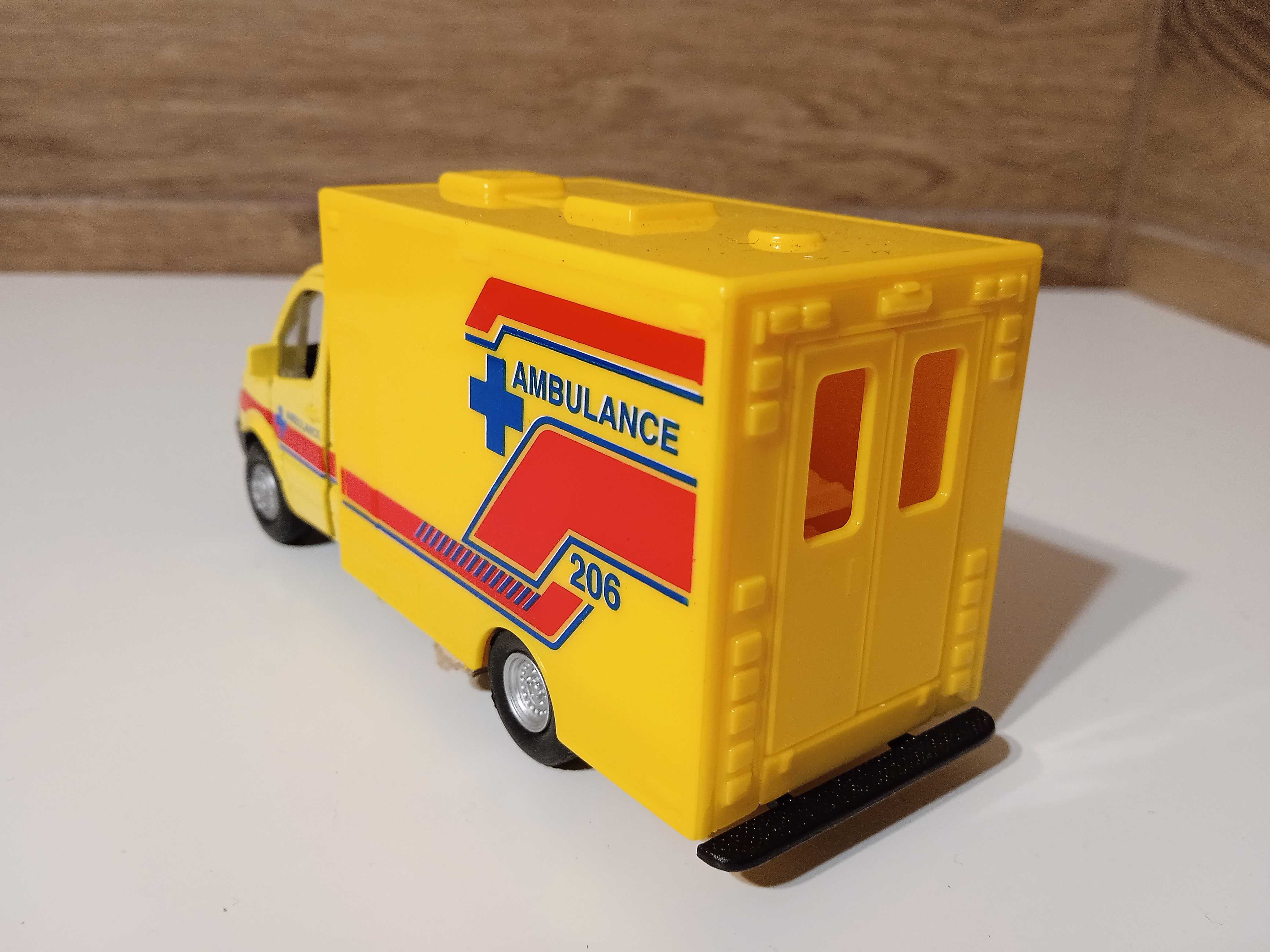 model Ambulans Mercedes Benz Sprinter Welly