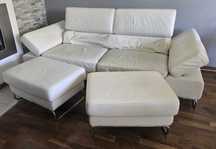Wypoczynek sofa plus dwie pufy marki KLER