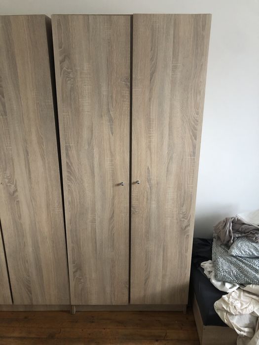 Szafa 200x80 z drążkiem i półkami