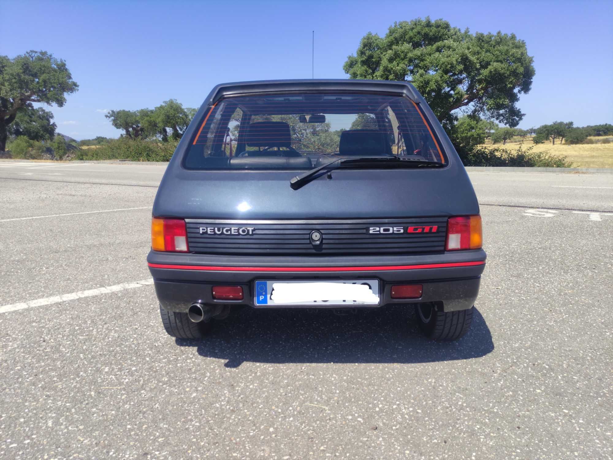 Peugeot 205 gti 1.6