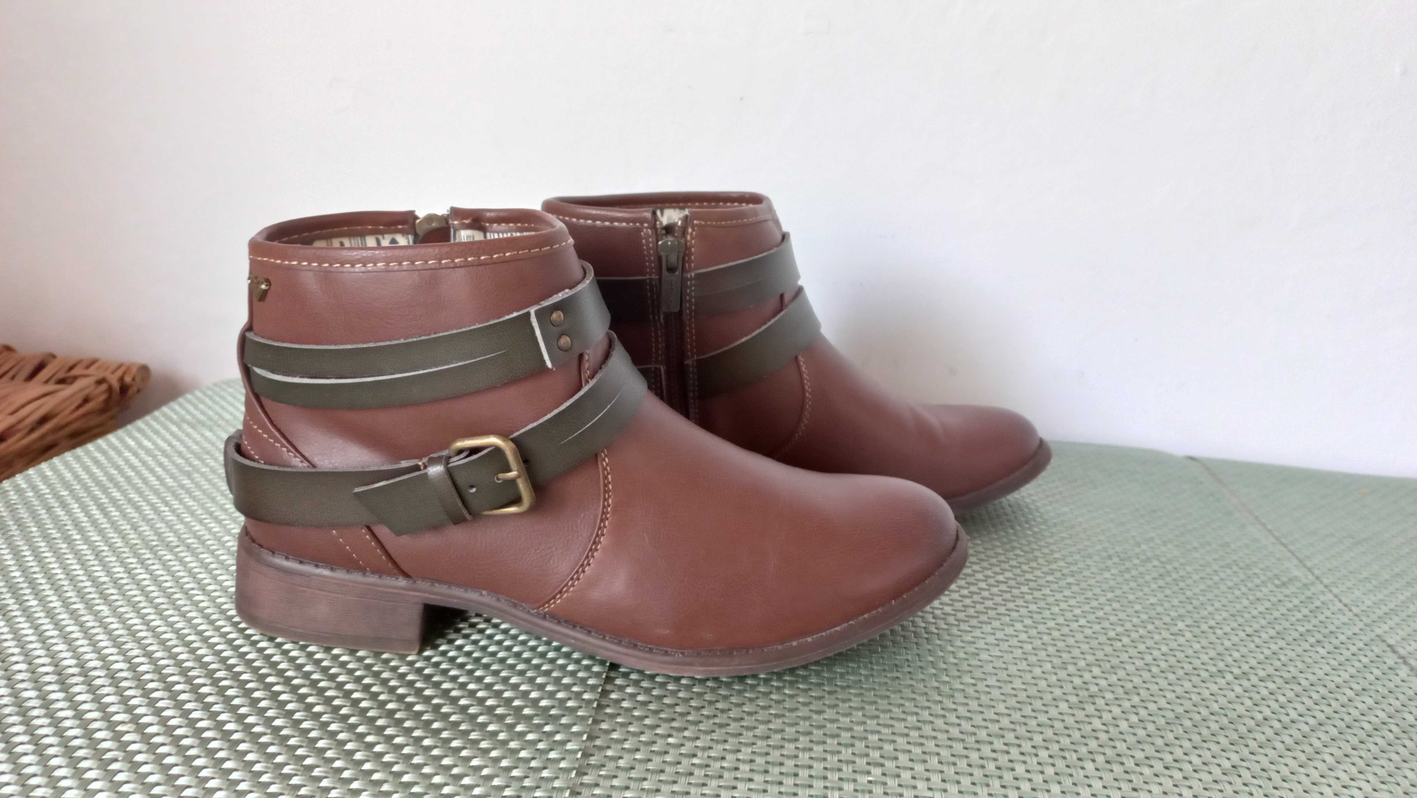 Botins Roxy em muito boas condições