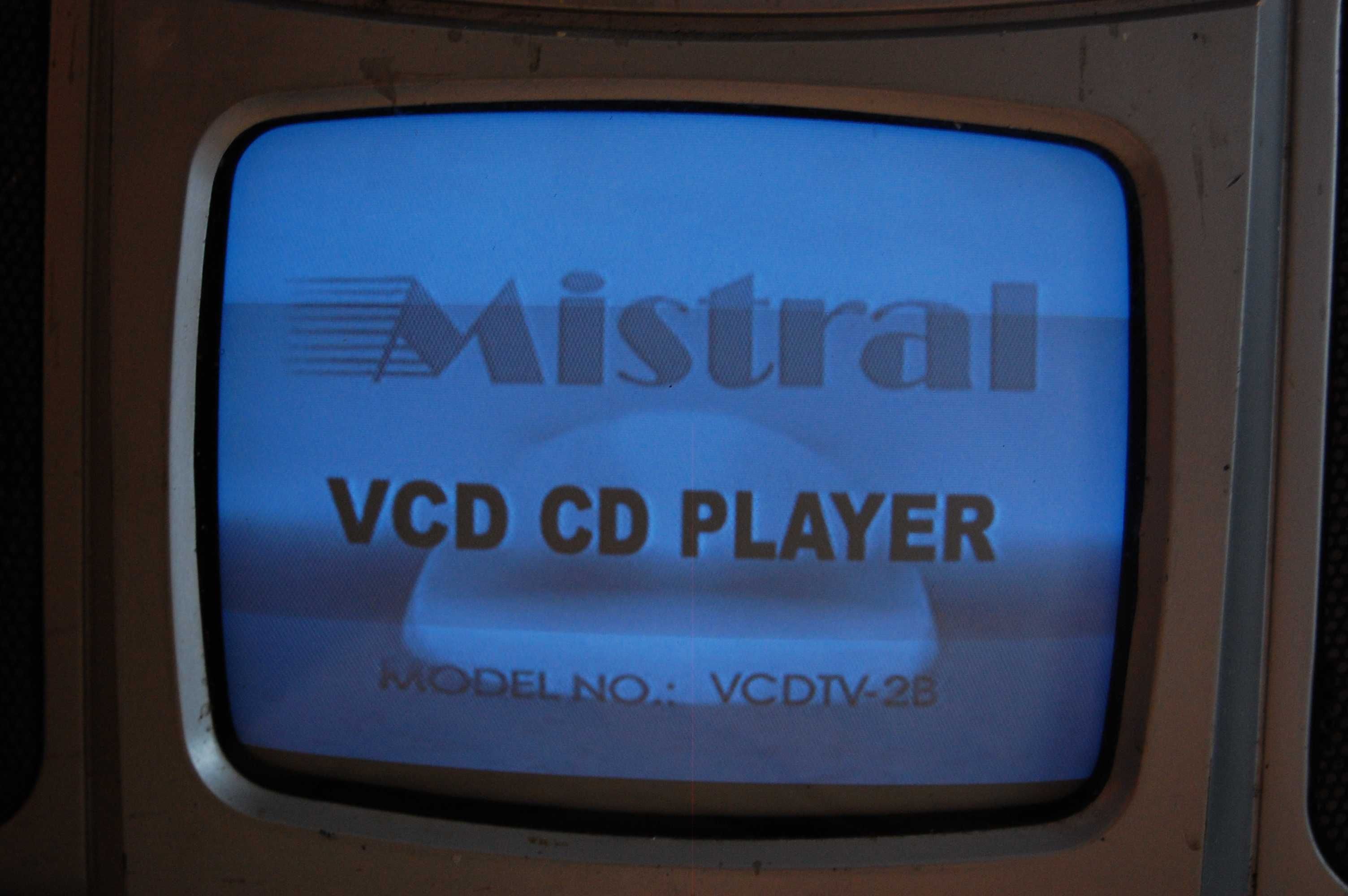 Bombox z telewizorem MISTRAL model VCDTV-2B