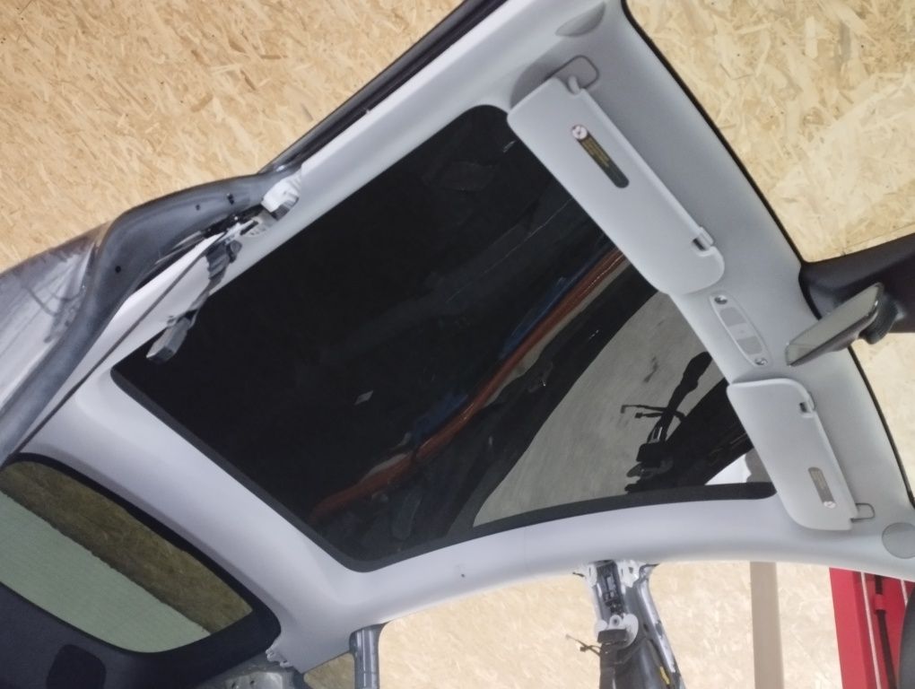 Салон Тесла Y Tesla model 3  model Y 2021-2024 рестайл