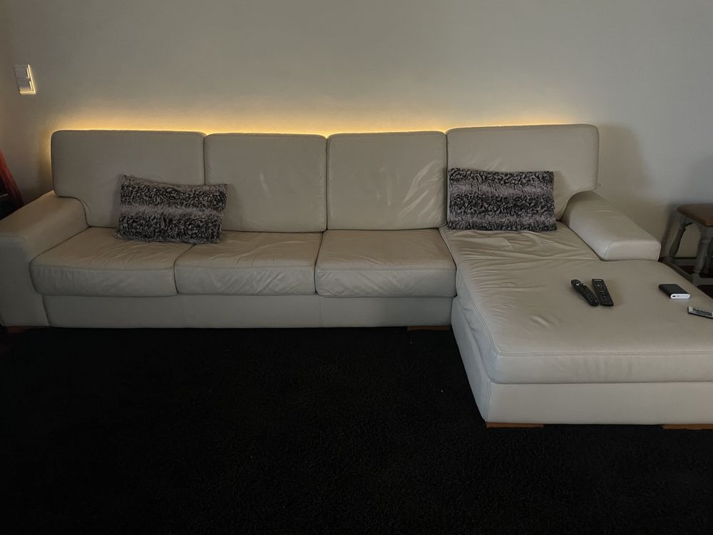 Sofa em pele natural com chaise long