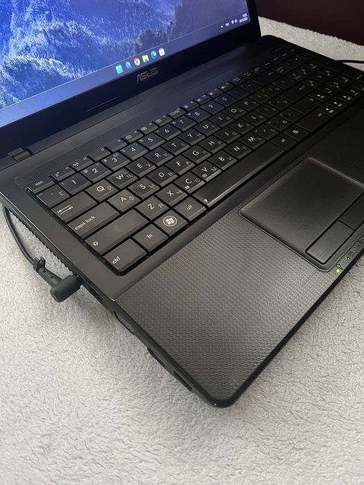 Ноутбук Asus x54h