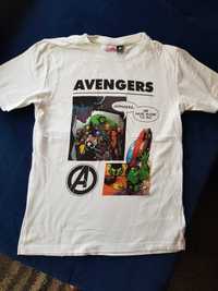 T-shirt rozm. 158 Avengers