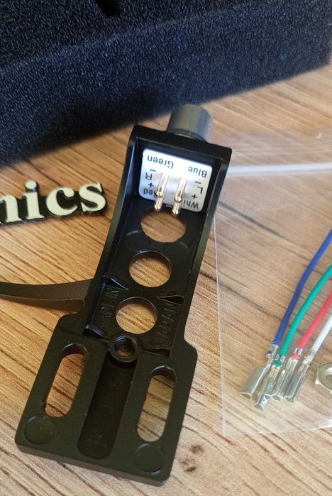 Headshell Technics  / - plus emblemat /