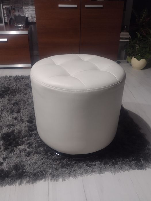 pufa obrotowa biała