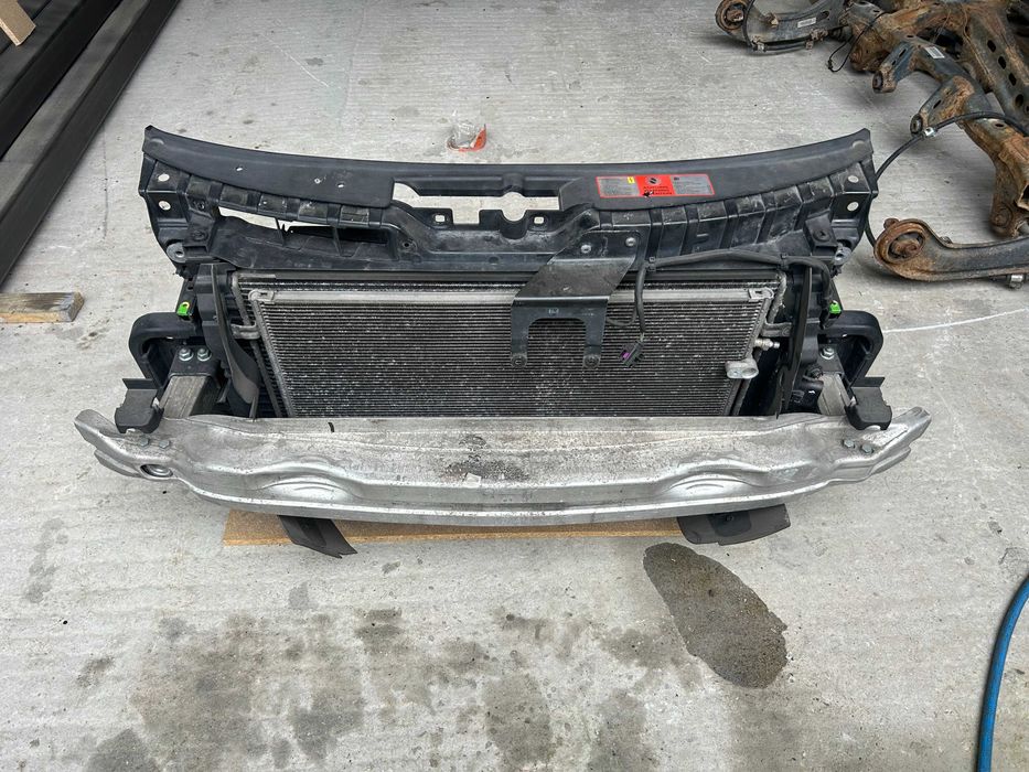 Pas przedni AUDI A6 C6 2.4 / 3.2 BENZYNA / 2.7 / 3.0 DIESEL