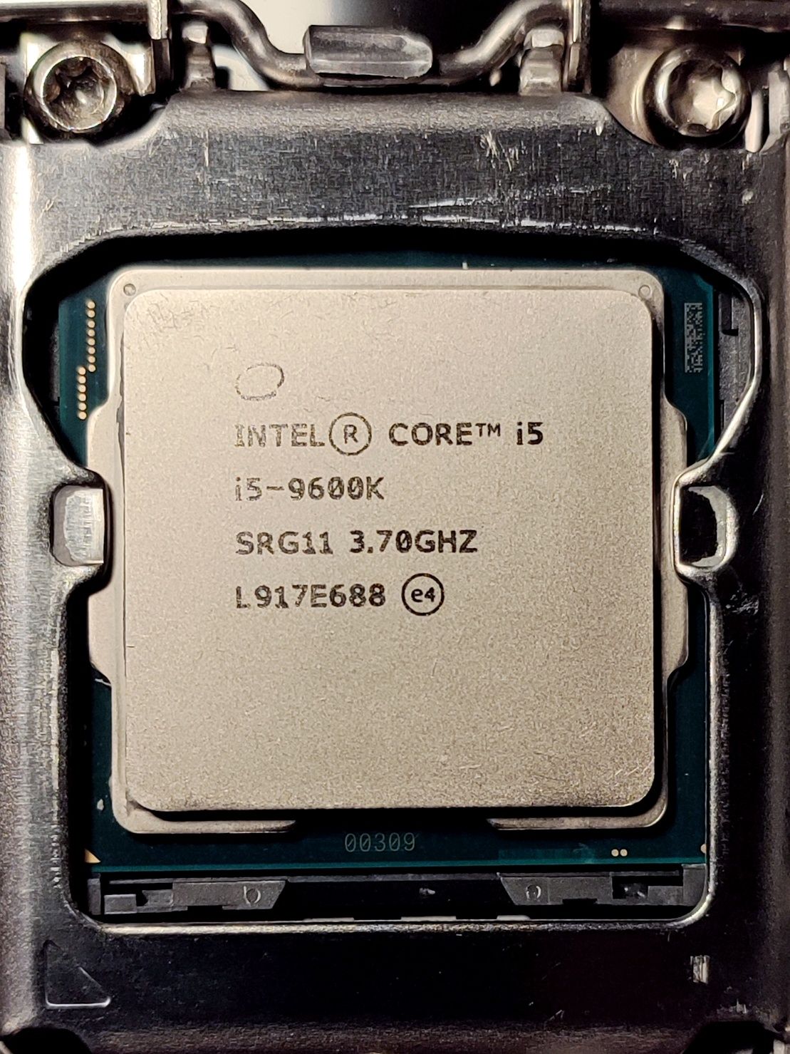 Bundle I5-9600K + 32GB DDR4 G.Skill