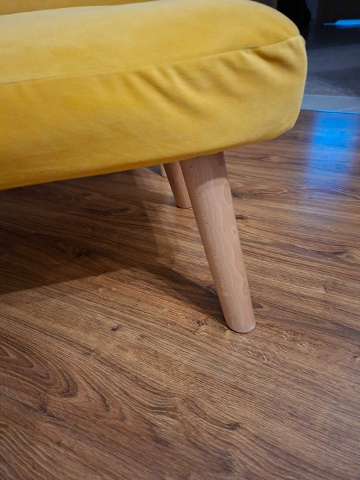 Fotel do karmienia z podnóżkiem