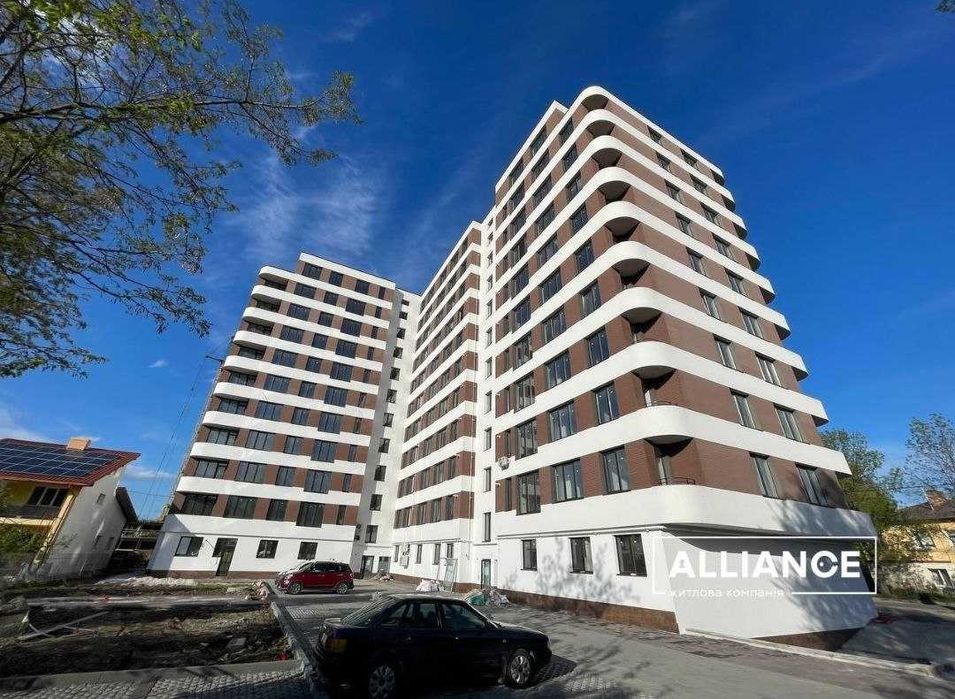 3 окремі кімнати+кухня студія в ЖК по вул. Незалежності.