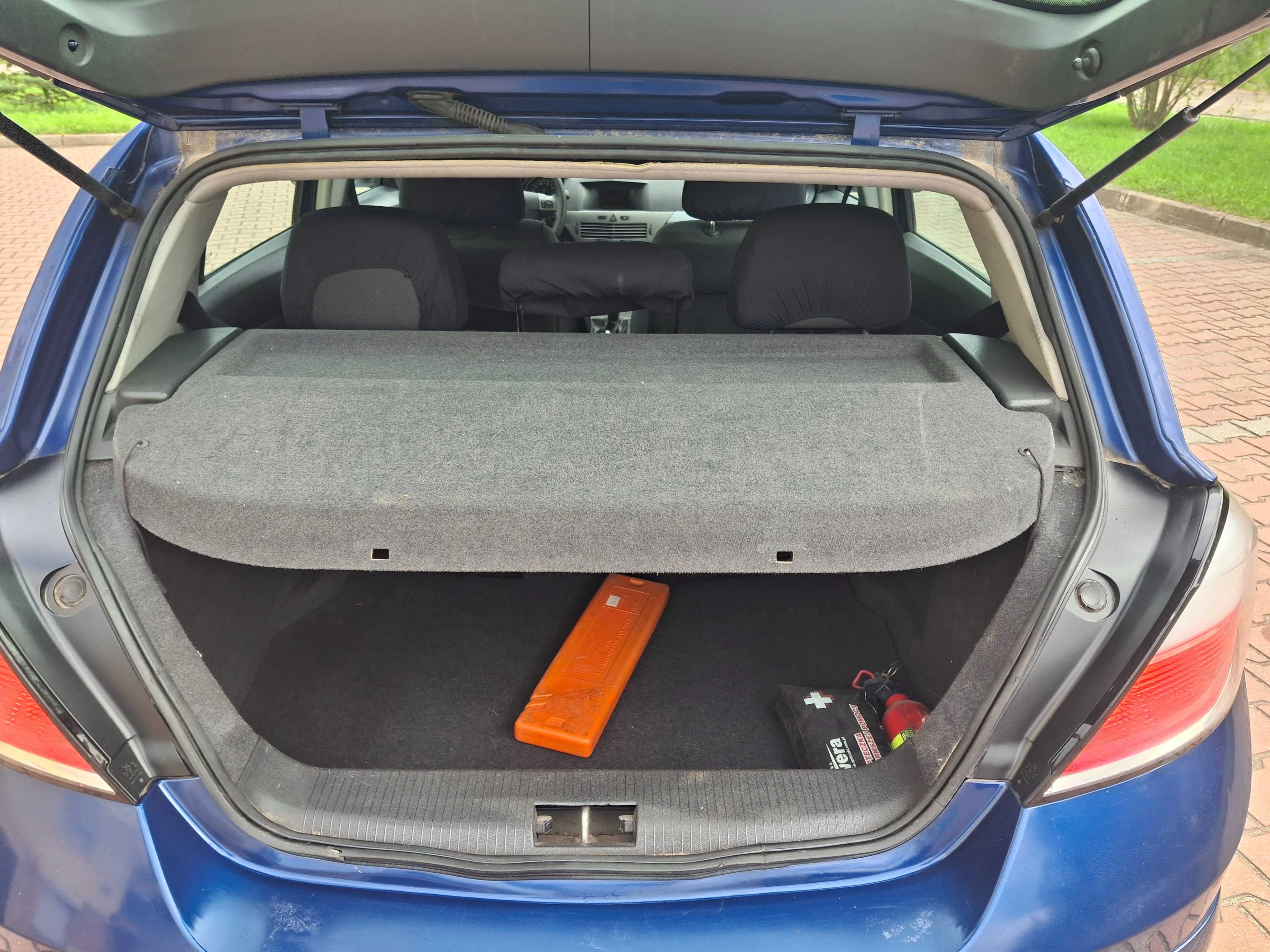 Opel astra 1.4 benzyna 2005rok dobry stan